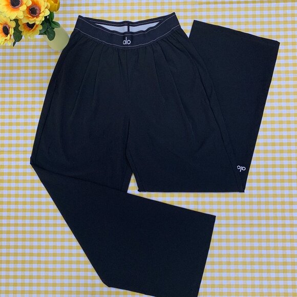 ALO Yoga Pants - ALO Yoga Black Pants Brand New (Regular)🧍🏻♀️💓